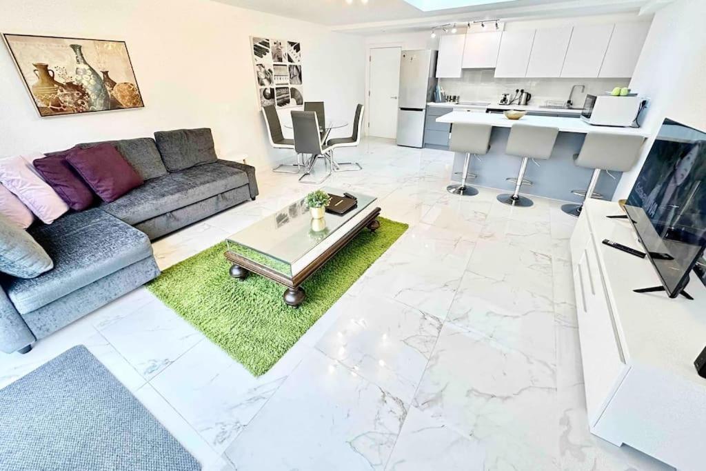 Paradigm House, Stunning 2-Bedroom Apartment 1, Free Parking, Оксфорд Екстер'єр фото